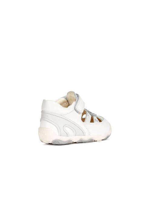 Geox szívecskés zárt szandál - fehér