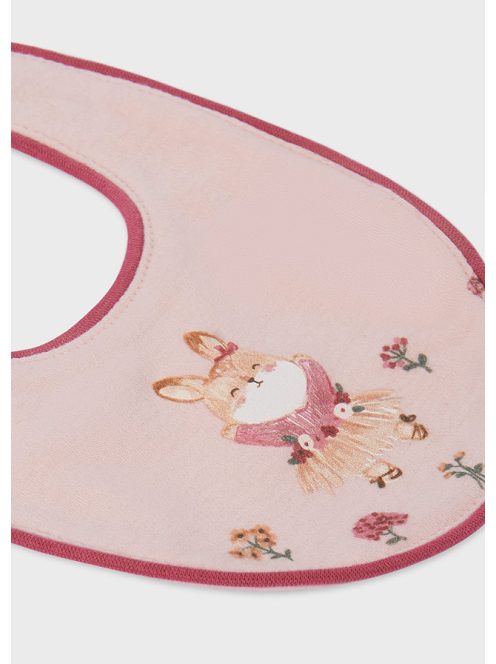 Mayoral virágos rugi sapkával, nyálkendővel