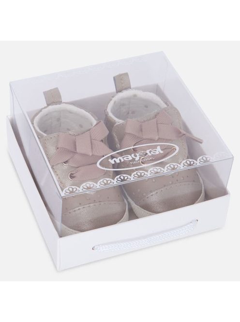 Mayoral bundás kiscipő